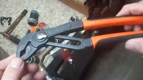 Bahco 7224 Slip Joint 10 inch Pliers Review.